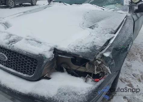 2010 Ford Crown Victoria Police/Police Interceptor z USA, uszkodzony, nr VIN 2FABP7BV4AX109950